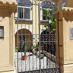Pepe's Apartment *